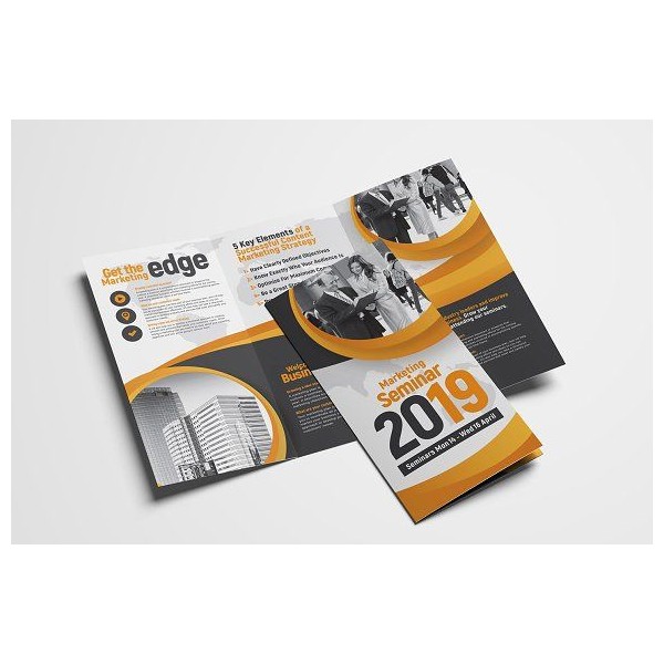 BROCHURE AVEC SUPPORT A5 TRI-FOLD