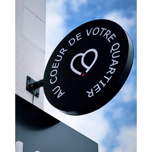 ENSEIGNE COMMERCIALE DRAPEAU ROND